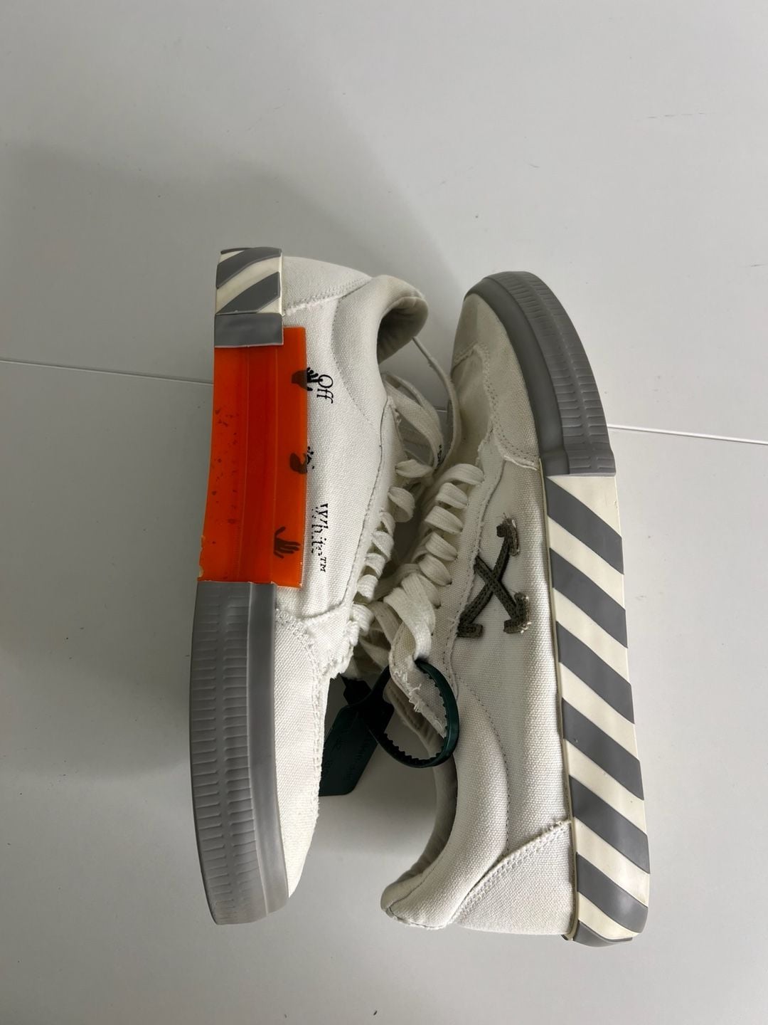 Off-White Low Vulcanized Eco Canvas Size 44 White Sneaker 6