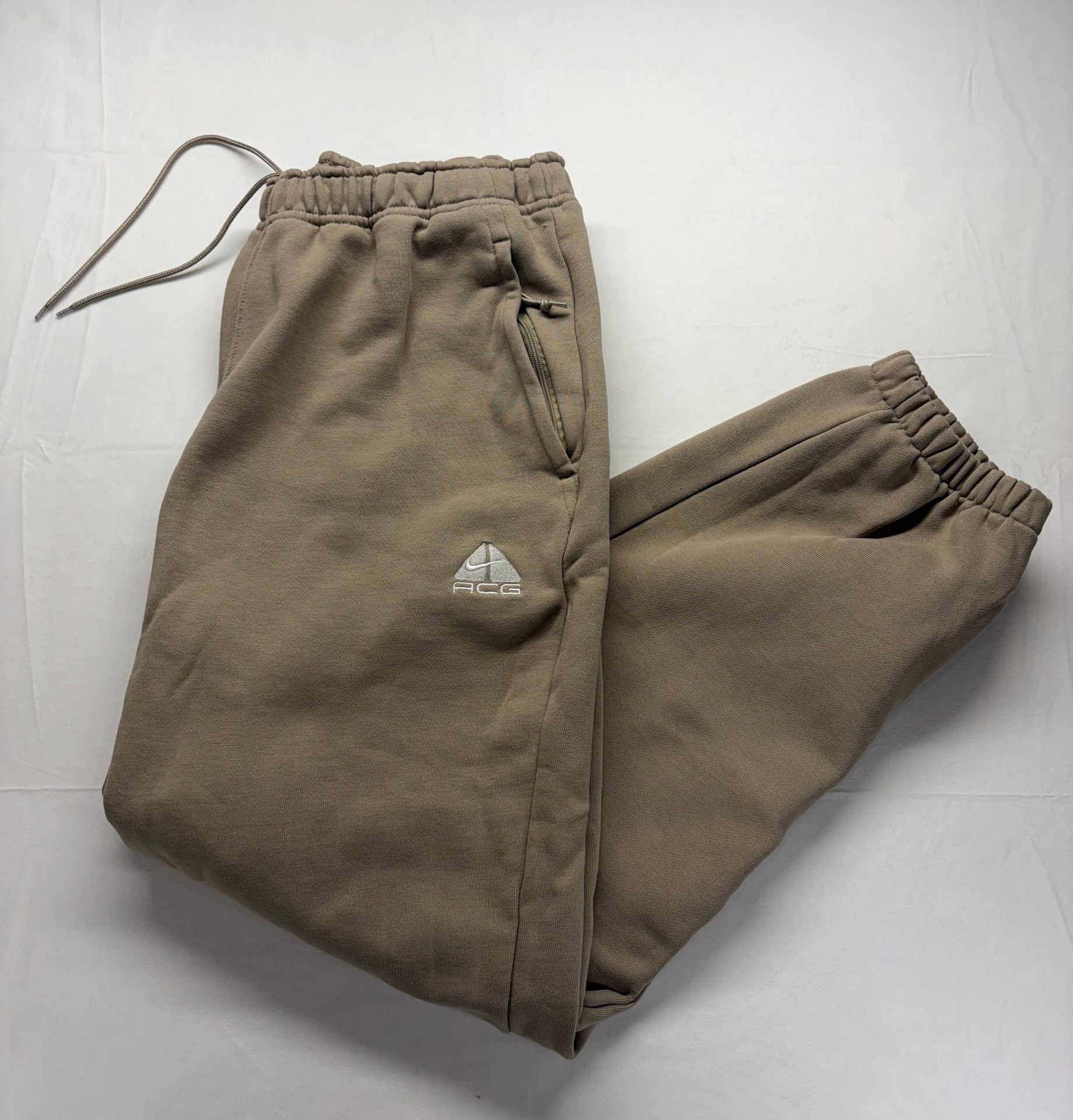 Nike ACG Therma-Fit Fleece Sweatpants Size S Brown Joggers Excellent Condition 2