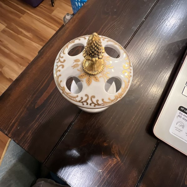 Stylebuilt Accessories Porcelain Toothbrush Holder Gold Plated Pineapple