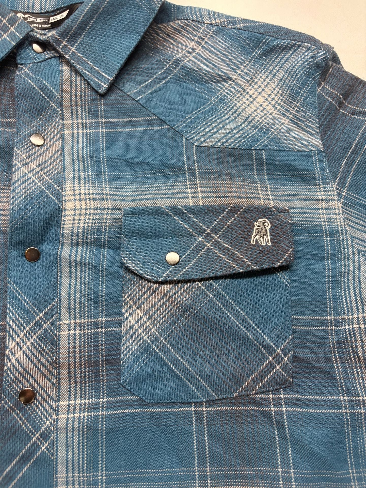 Stone Glacier Timber Butte Snap Shirt Size Medium Blue Plaid Long Sleeve 3