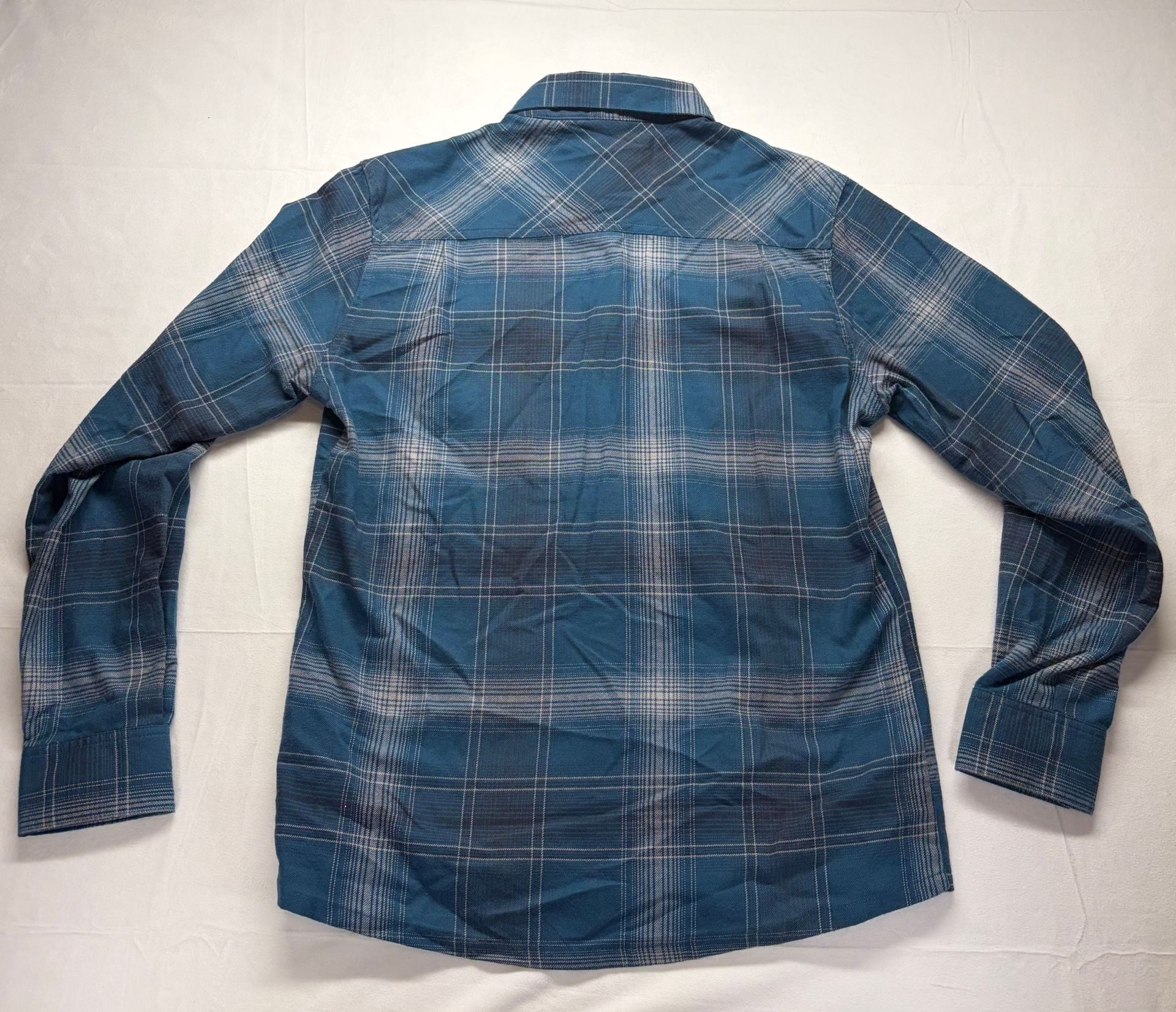 Stone Glacier Timber Butte Snap Shirt Size Medium Blue Plaid Long Sleeve 7