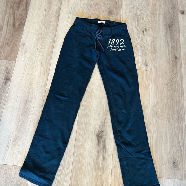 Abercrombie & Fitch Sweatpants 1892 New York Black