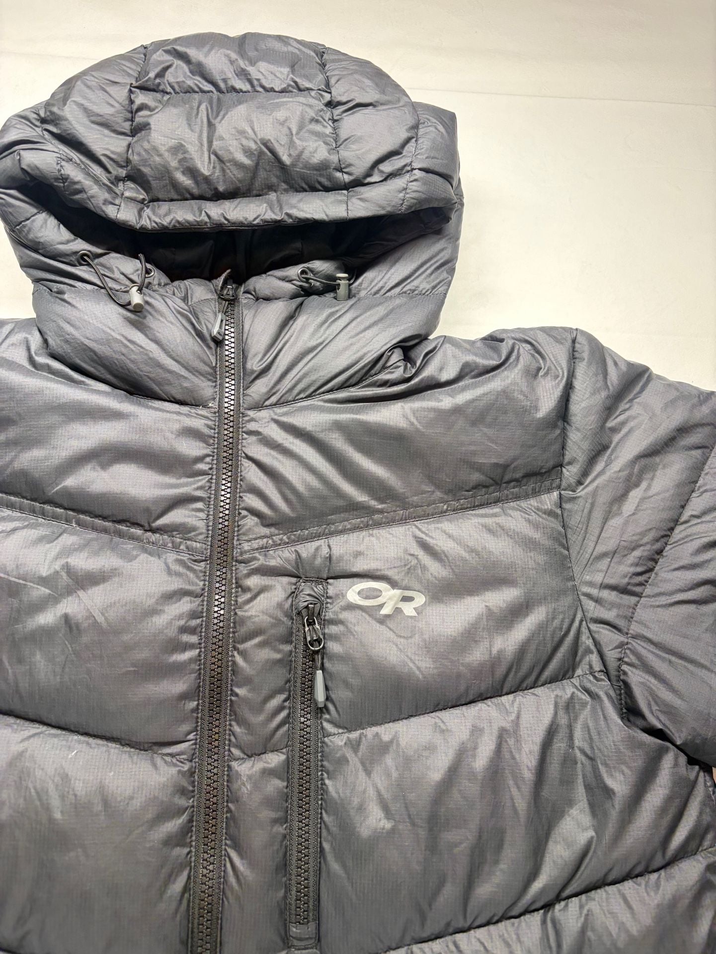 Outdoor Research Down Jacket Size M Black Hooded Puffer 3