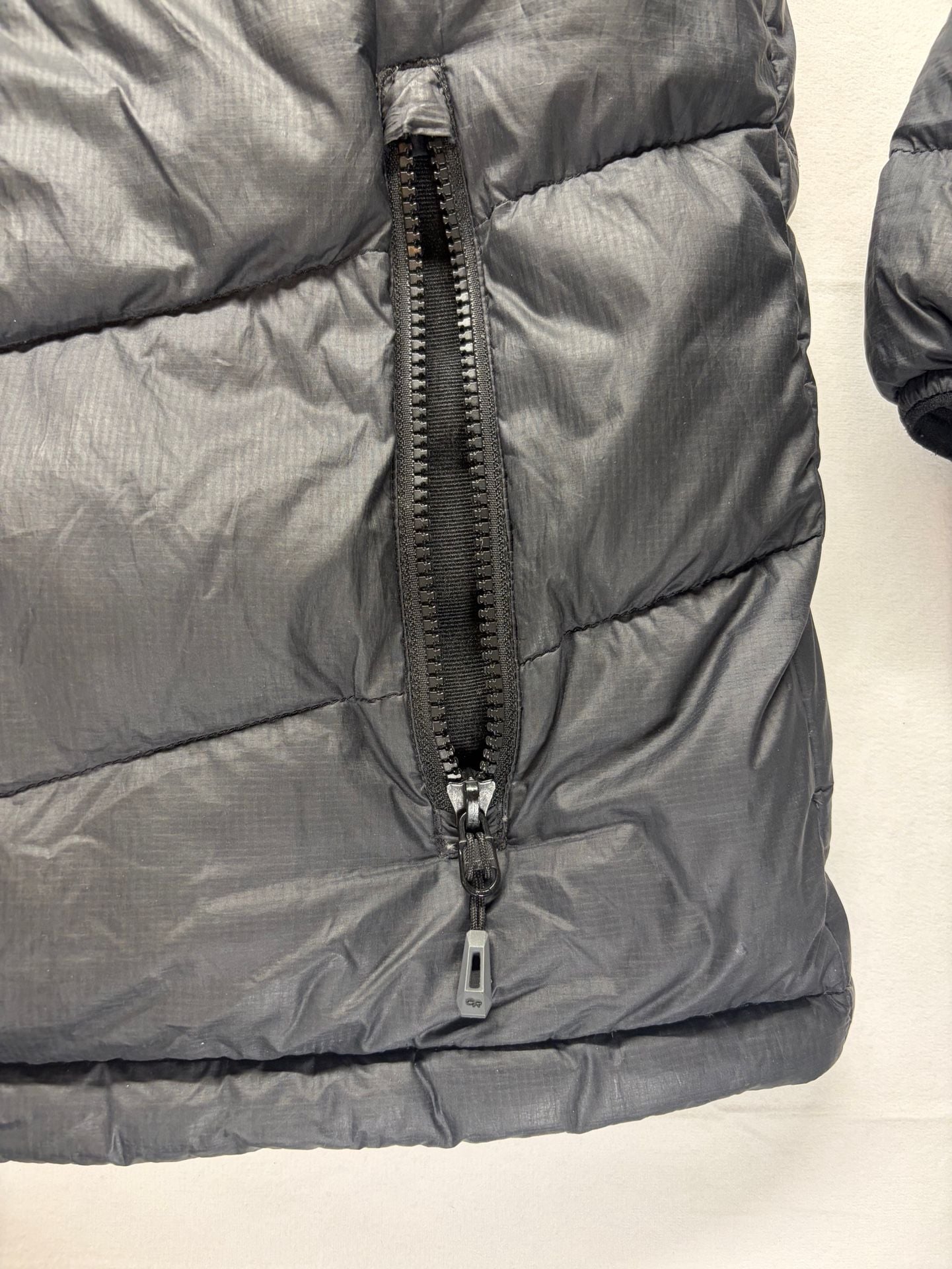 Outdoor Research Down Jacket Size M Black Hooded Puffer 4