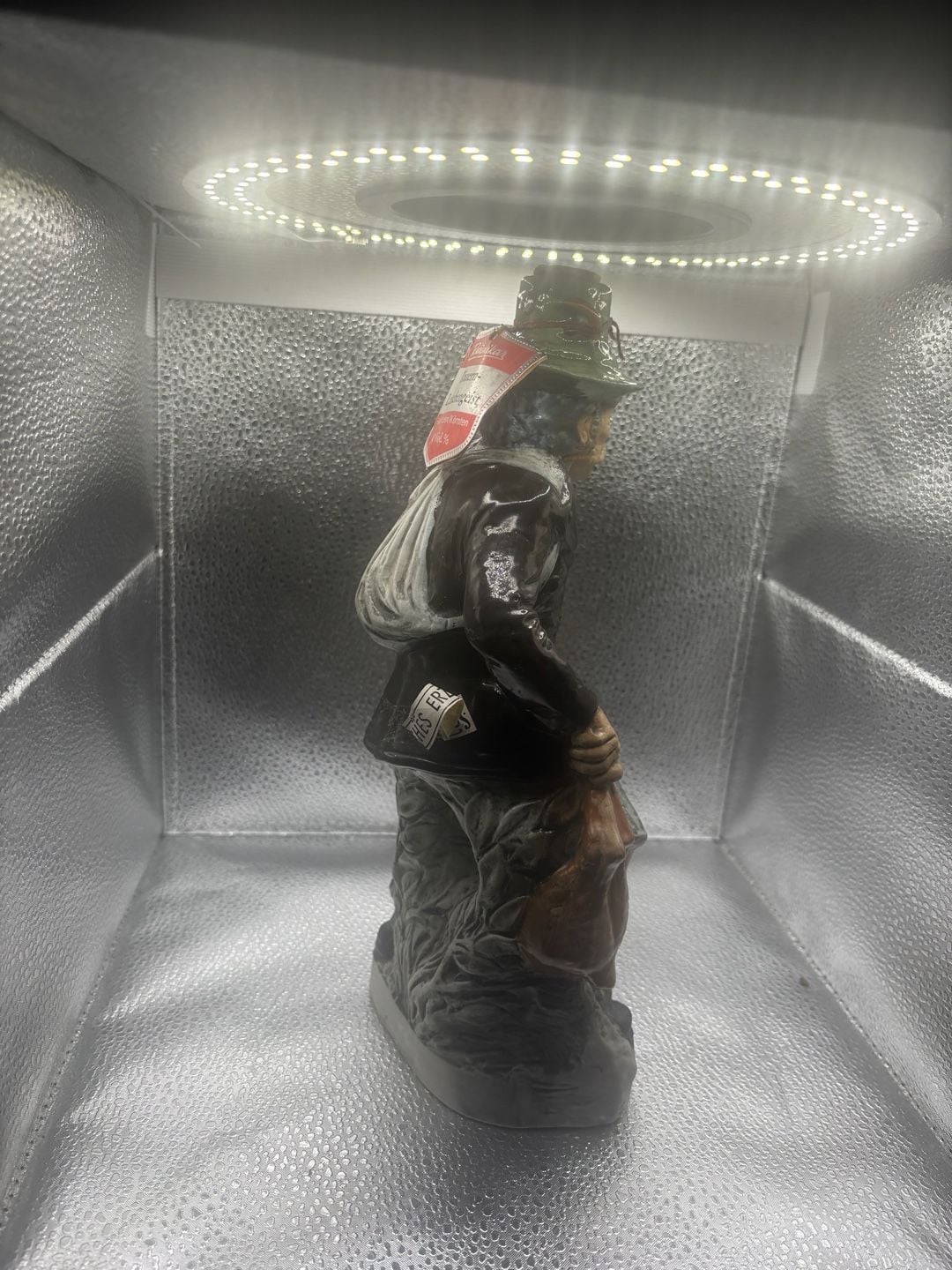 Vintage 1971's Mindestinhalt Hunter Ceramic Figurine Made in Italy Hend Painted 4