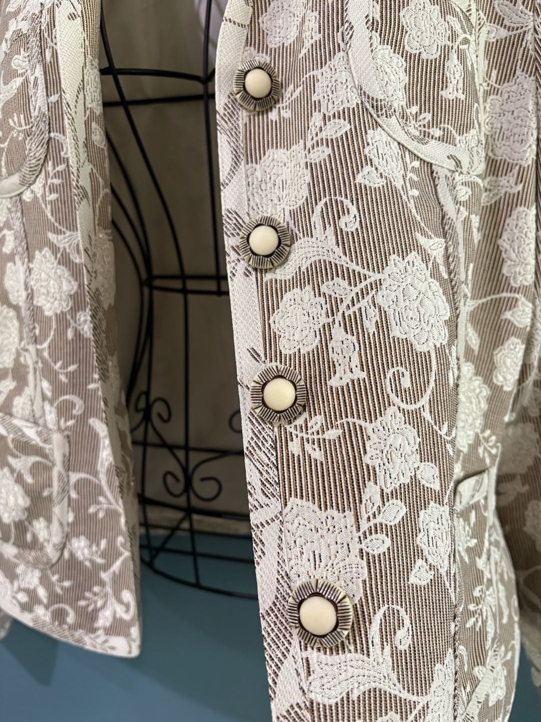 Conrad C Collection Blazer Size 10 Beige White Floral Tapestry Jacket 3