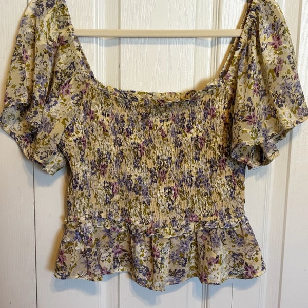 Astr The Label Ivory Lilac Floral Smocked Top Size M