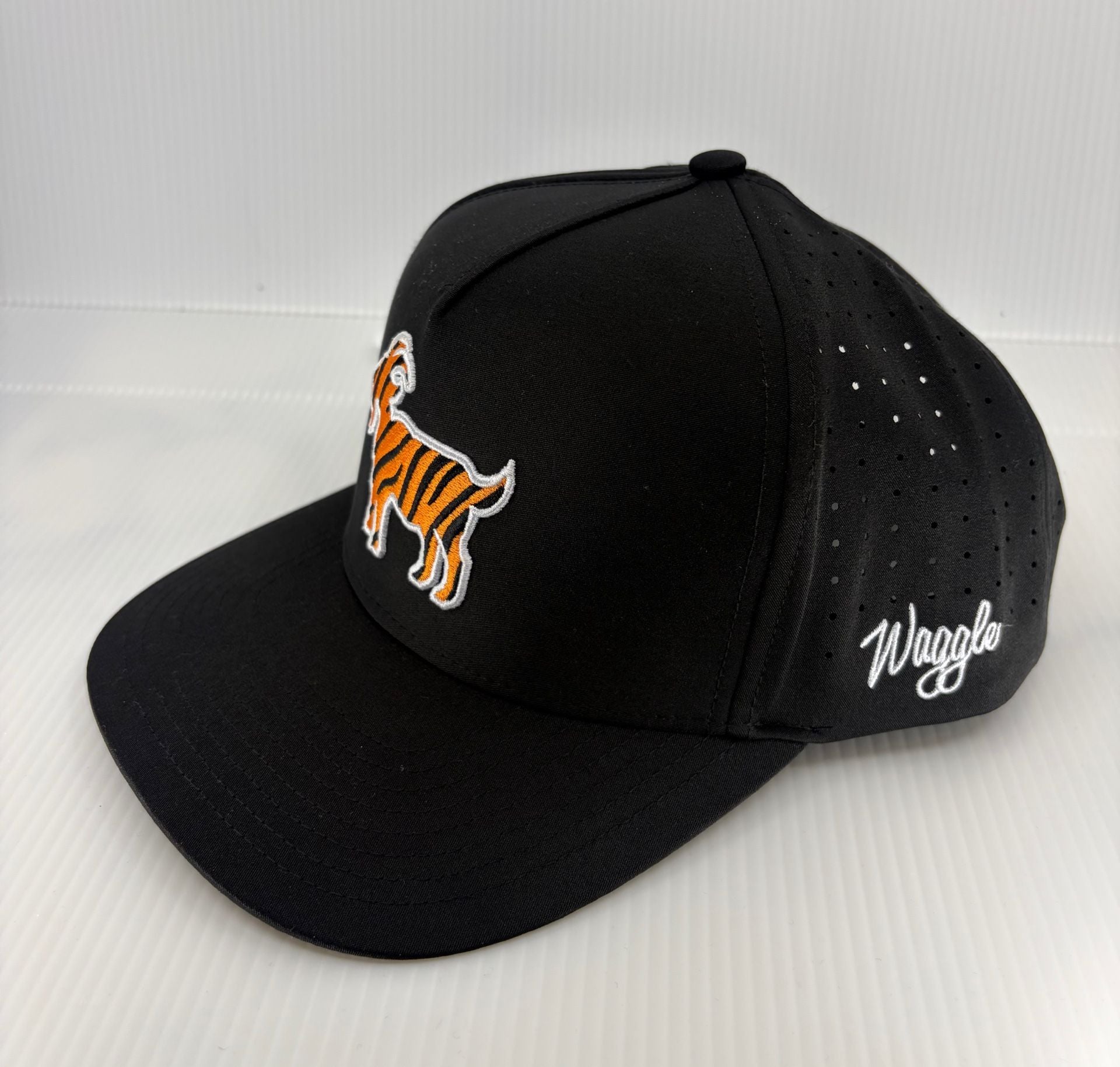 Waggle The GOAT Snapback Hat Black Tiger Stripe Golf Cap New Without Tags 3