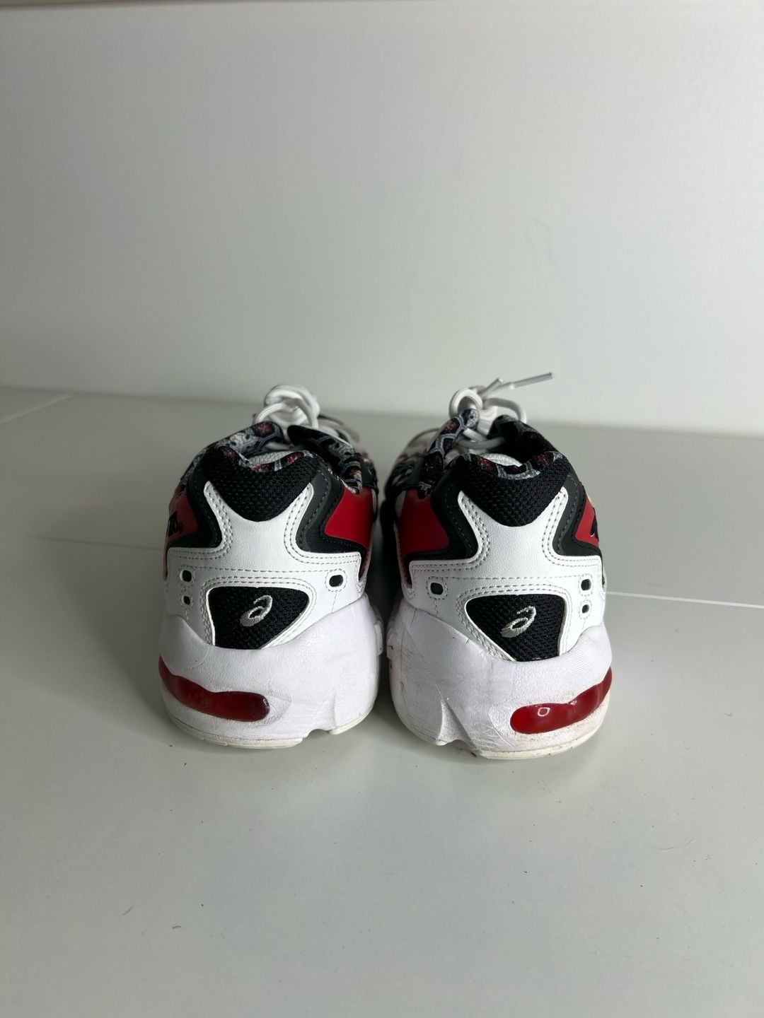 ASICS Gel-Kayano 5 OG White Black Red Sneakers 4