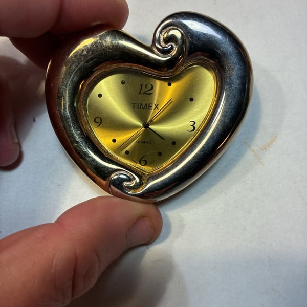 Timex Heart Shaped Quartz Miniature Desk Clock Gold Tone