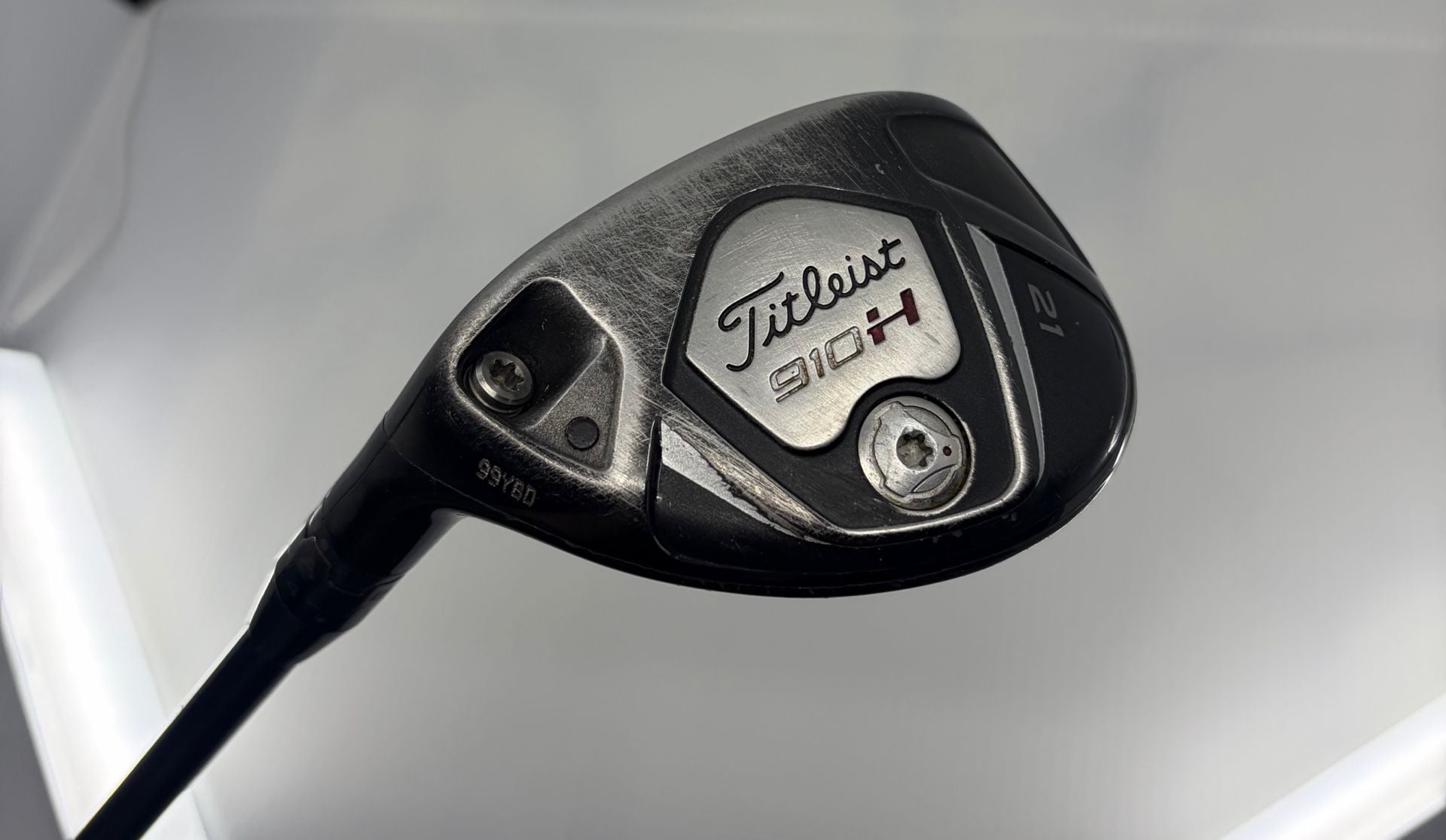 Titleist 910H 4 Hybrid 21 Degree Stiff Flex Diamana Shaft 1