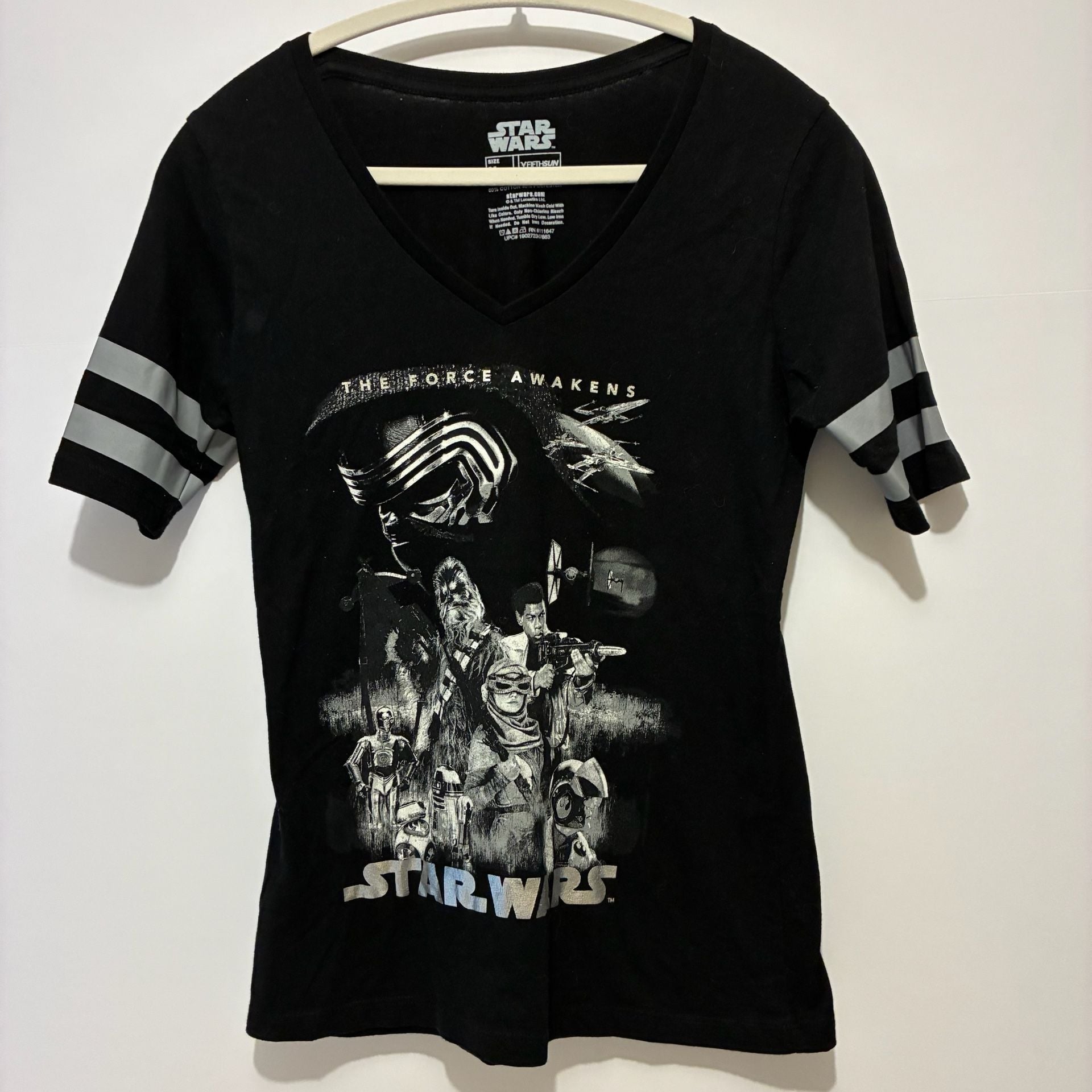 Star Wars The Force Awakens Graphic T-Shirt Size M Black V-Neck 1