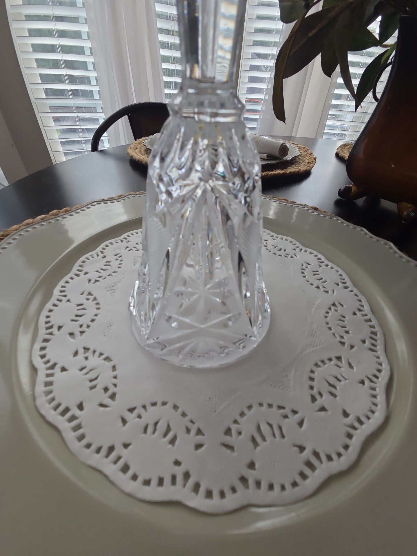 VTG ITALY CRYSTAL CLEAR CUT GLASS STAR FAN BEADED BELL 6 1/2" 2