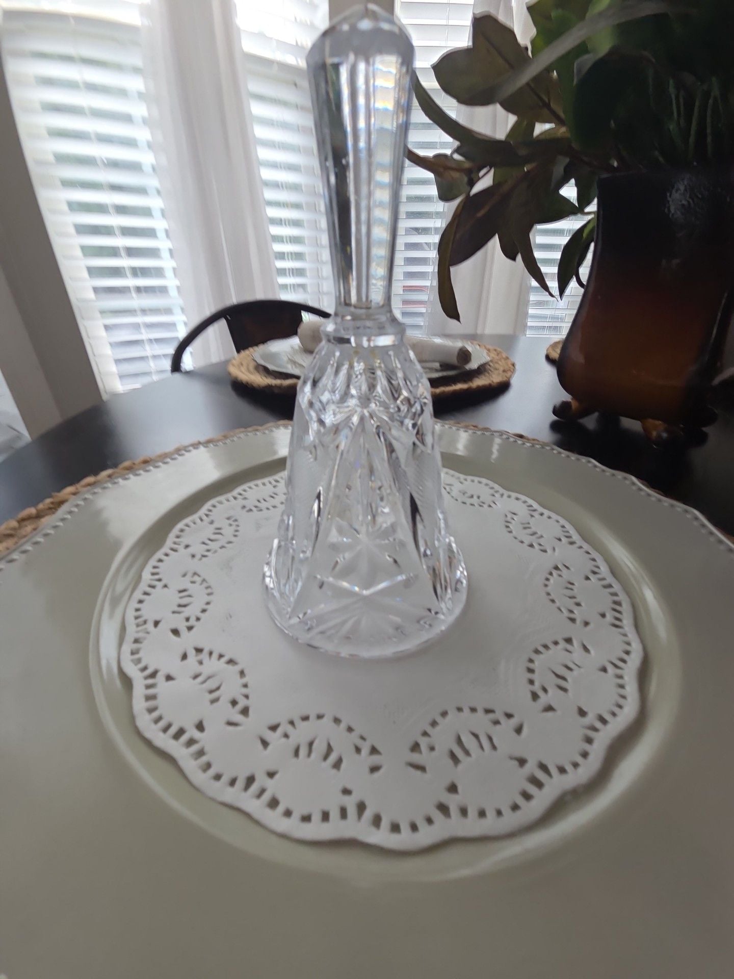 VTG ITALY CRYSTAL CLEAR CUT GLASS STAR FAN BEADED BELL 6 1/2" 5
