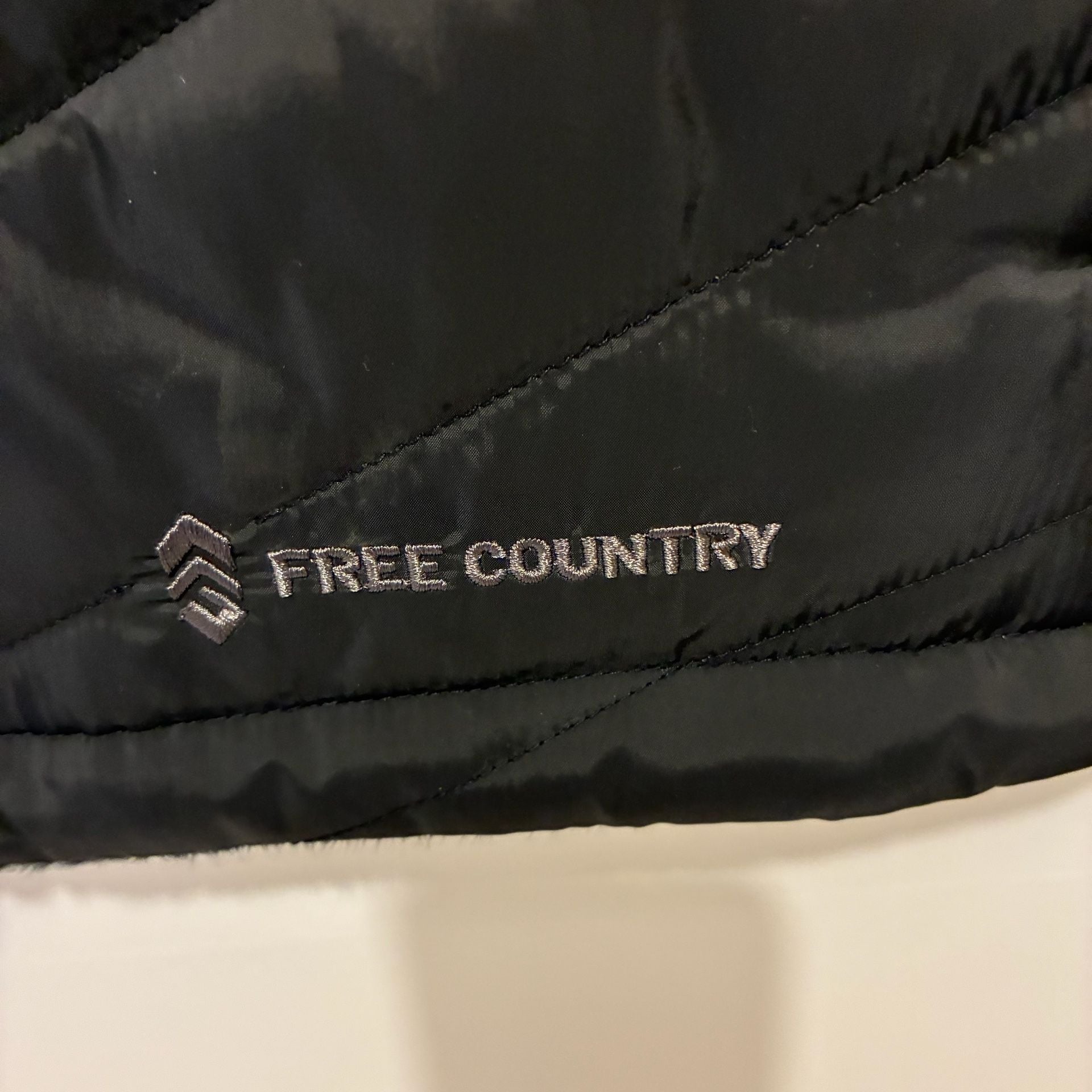 Free Country Quilted Vest Size M Black Faux Fur Lined 4