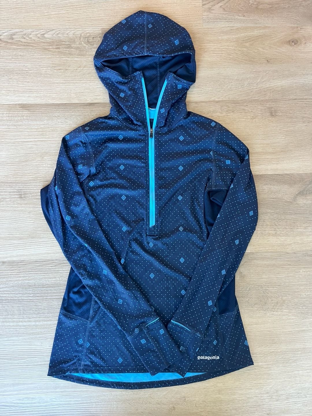 Patagonia,Capilene Thermal Weight Hoody, Blue, Geometric Print, Thumbholes, S 2