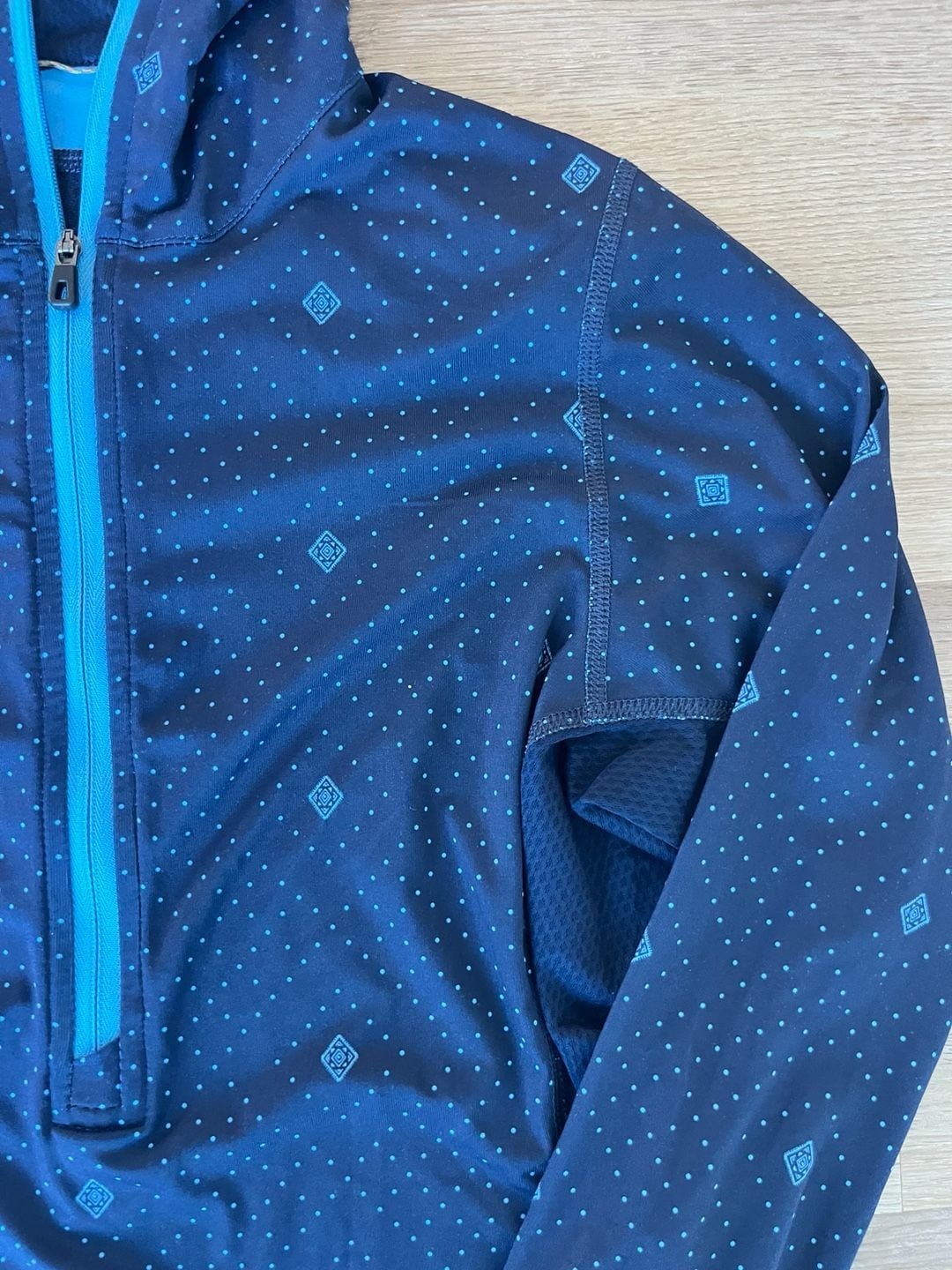 Patagonia,Capilene Thermal Weight Hoody, Blue, Geometric Print, Thumbholes, S 5