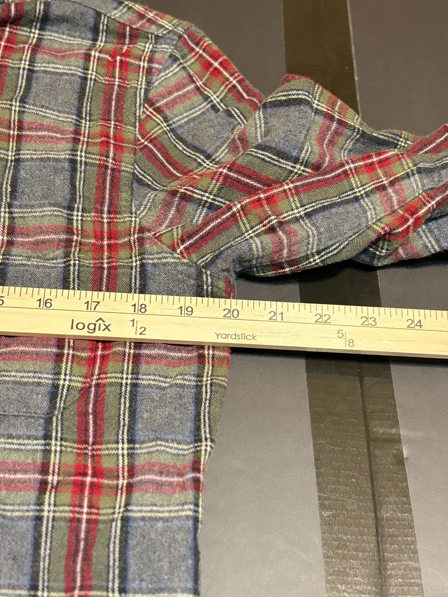L.L.Bean 1912 Field Flannel Shirt Size S-REG Plaid Gray Cotton 8