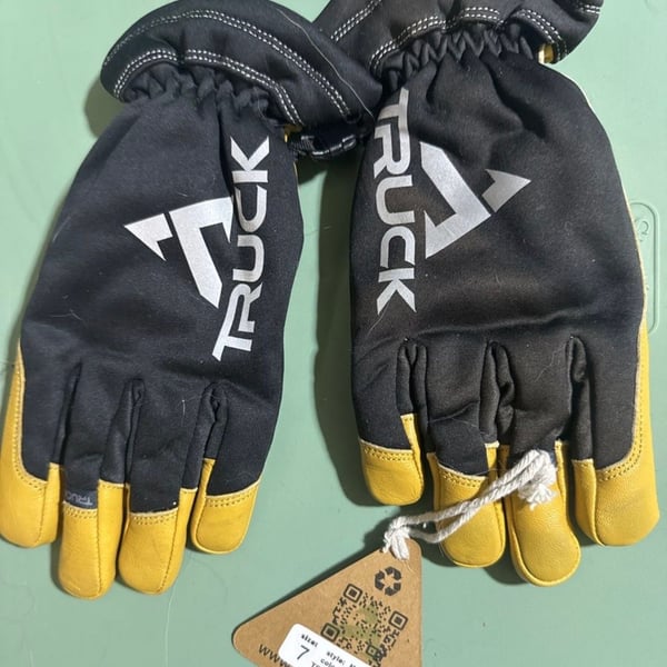 Truck MxMaster Waterproof Gloves Size 7 Sunshine Leather