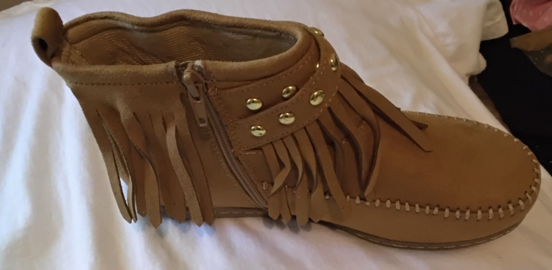 Soda Dahlia Fringe Wedge Ankle Booties Tan Faux Suede 5