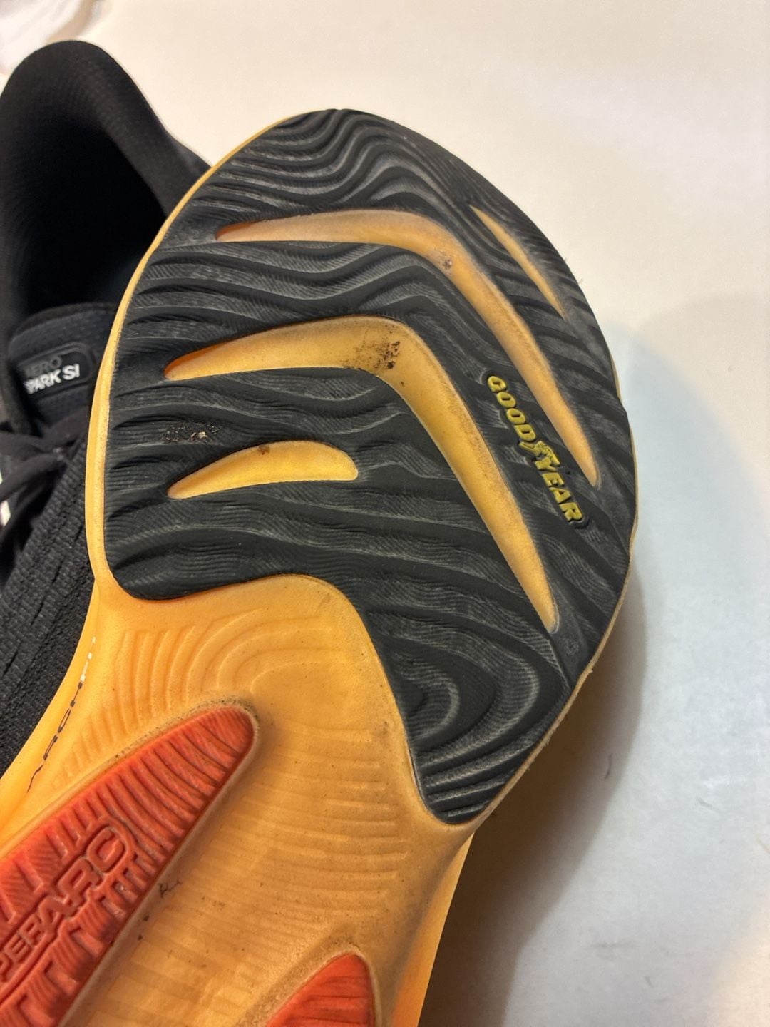 Skechers Aero Spark Sl Running Shoes Black Yellow Carbon Infused 13
