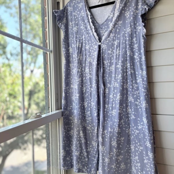 Seraphine Floral Maternity Nursing Nightgown Size M Dusty Blue