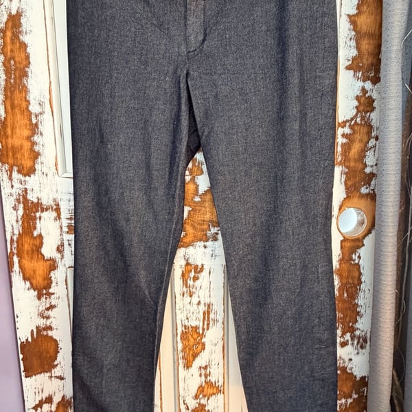 Banana Republic Women’s Sloan Pants Size 6 Blue Stretch Denim Ankle Quiet Luxury