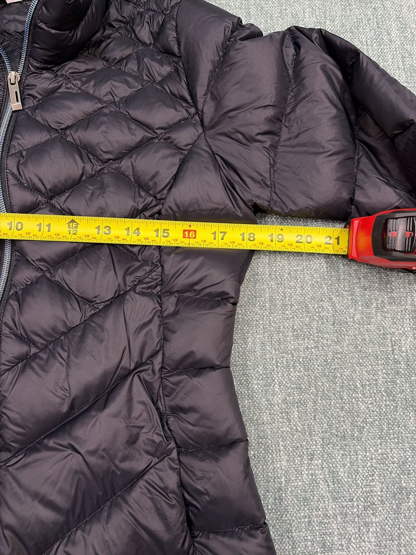 Lucy Puffer Jacket Size S Black Quilted Goose Down Women’s 6