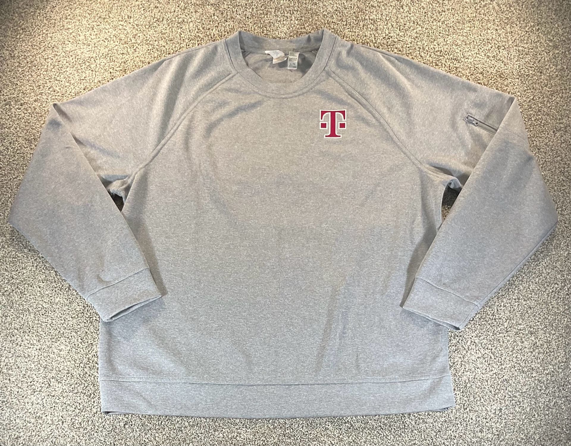 Gildan T-Mobile Performance Long Sleeve XL Gray Athletic Logo NICE! 3