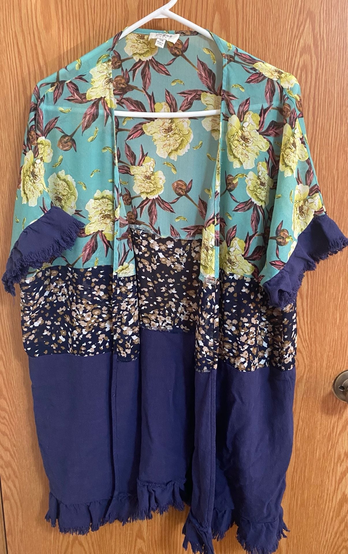 Umgee Floral Kimono Size S/M Blue Patchwork Ruffle Hem Boho Top 2
