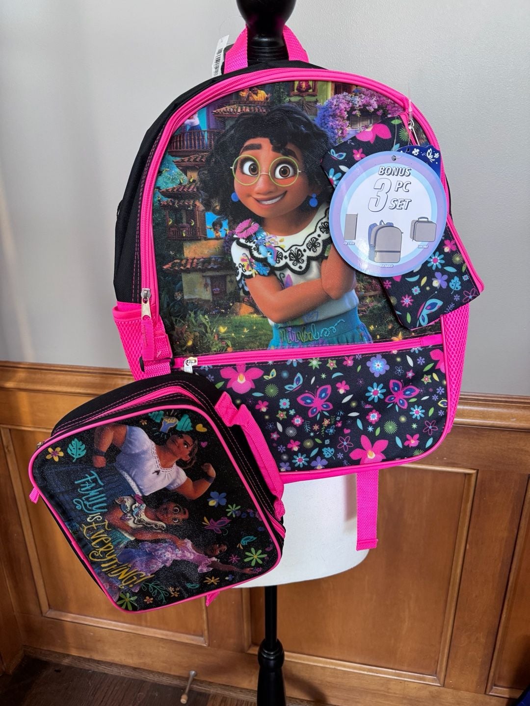 NWT Disney Encanto Mirabel 3 Piece Backpack And Lunch Tote Set 1