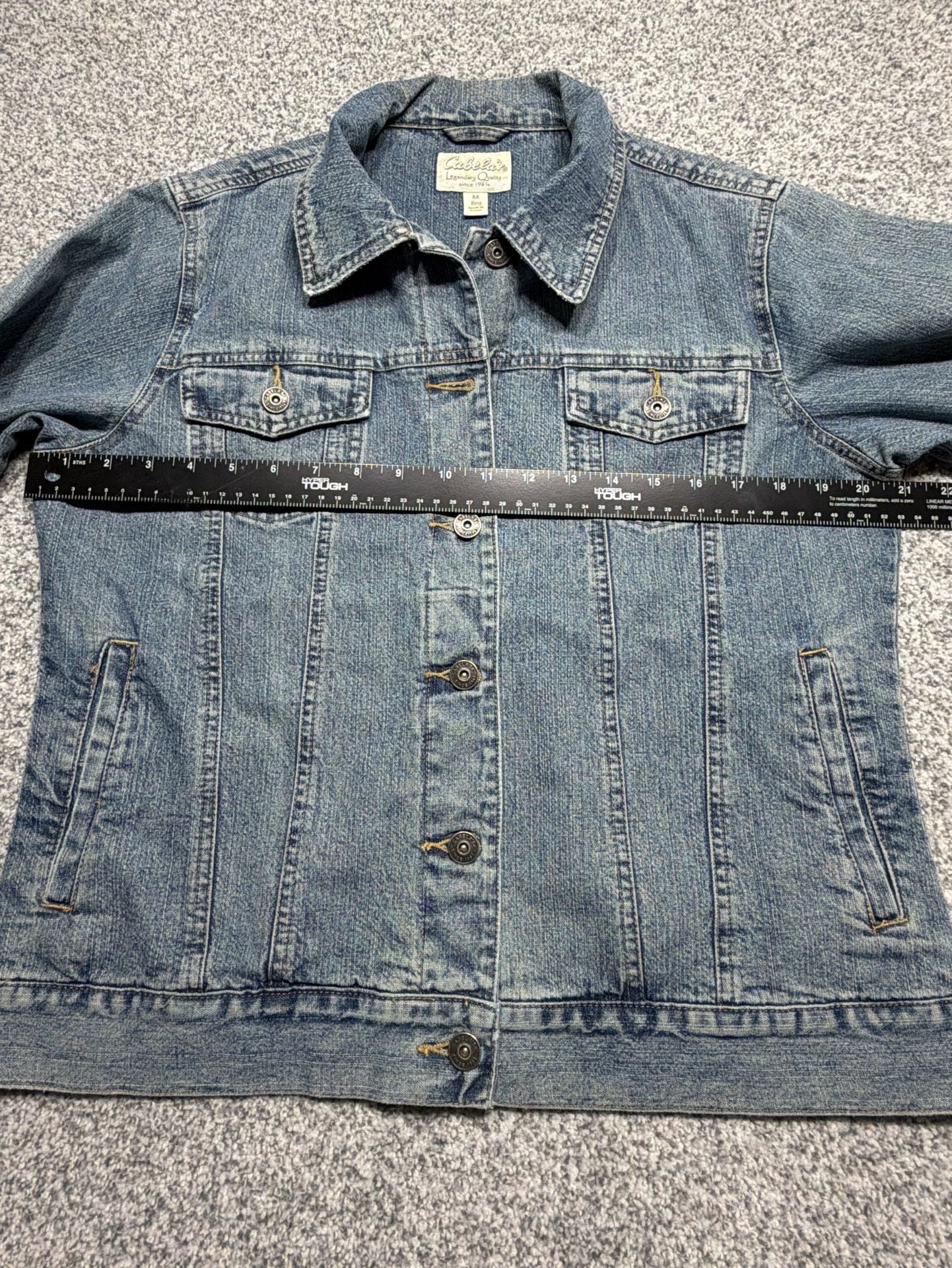 Women’s Cabella denim jean jacket size medium 100% cotton, button down 8