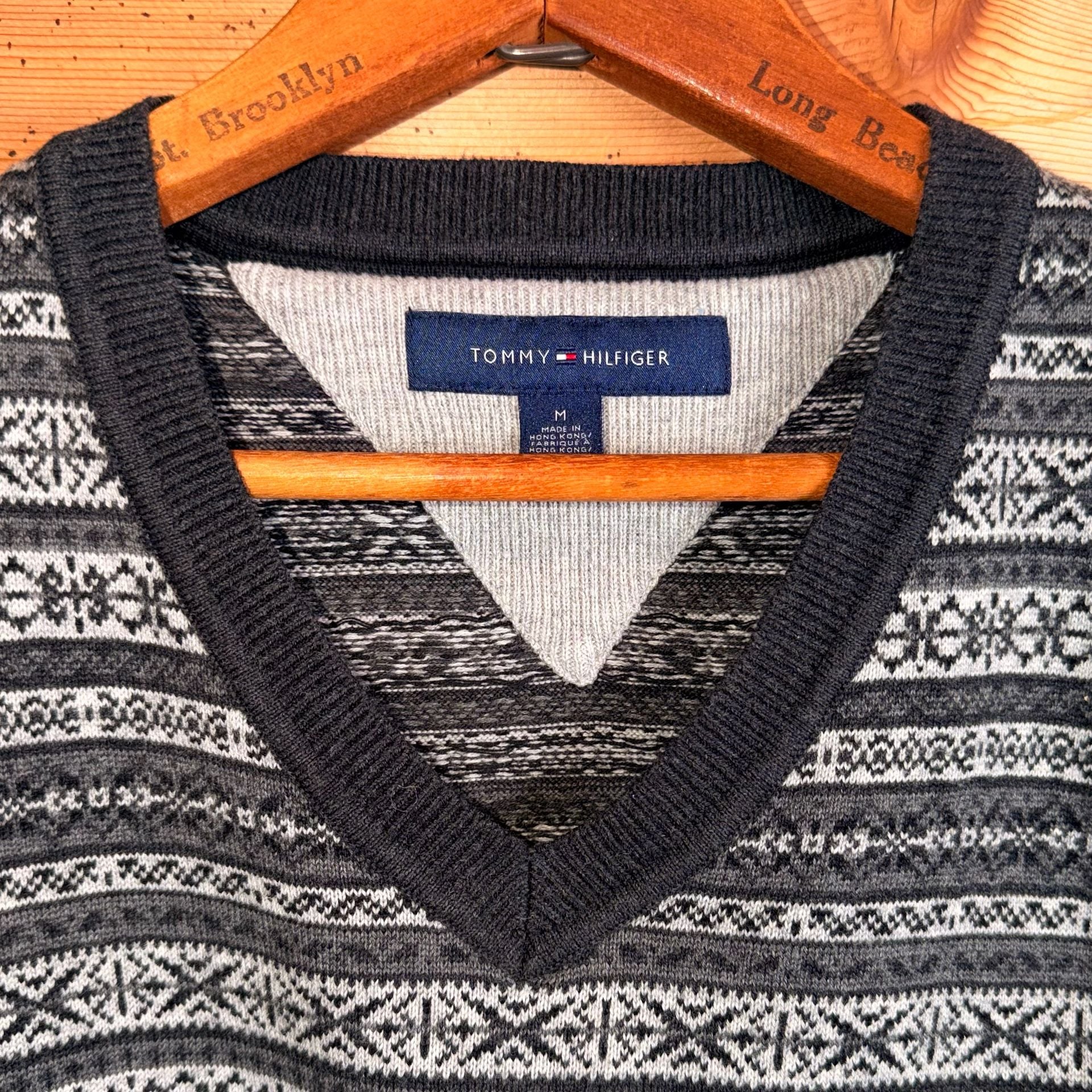 Tommy Hilfiger Fair Isle Sweater Vest Size M Gray Cotton V-Neck 4