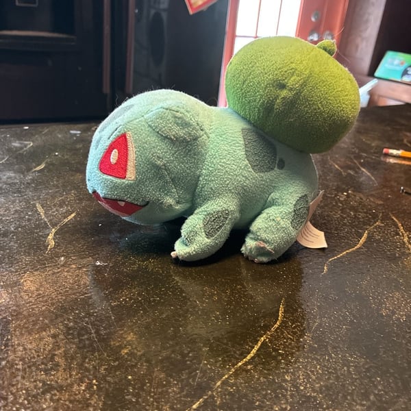 Tomy Pokemon Bulbasaur Plush Stuffed Animal Toy