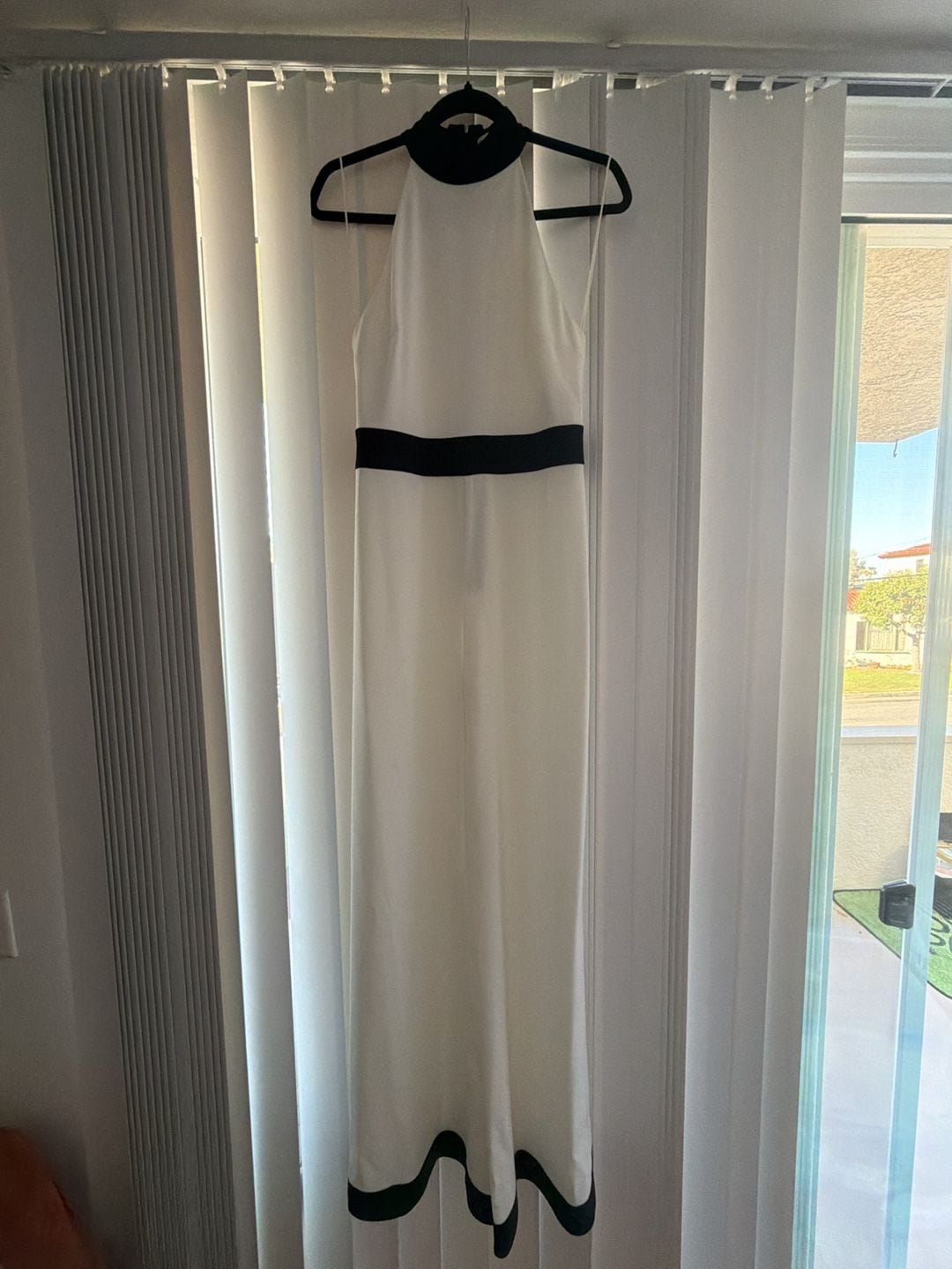 alice + olivia Cataline High Neck Wide Leg Jumpsuit Off White Black size 6 2