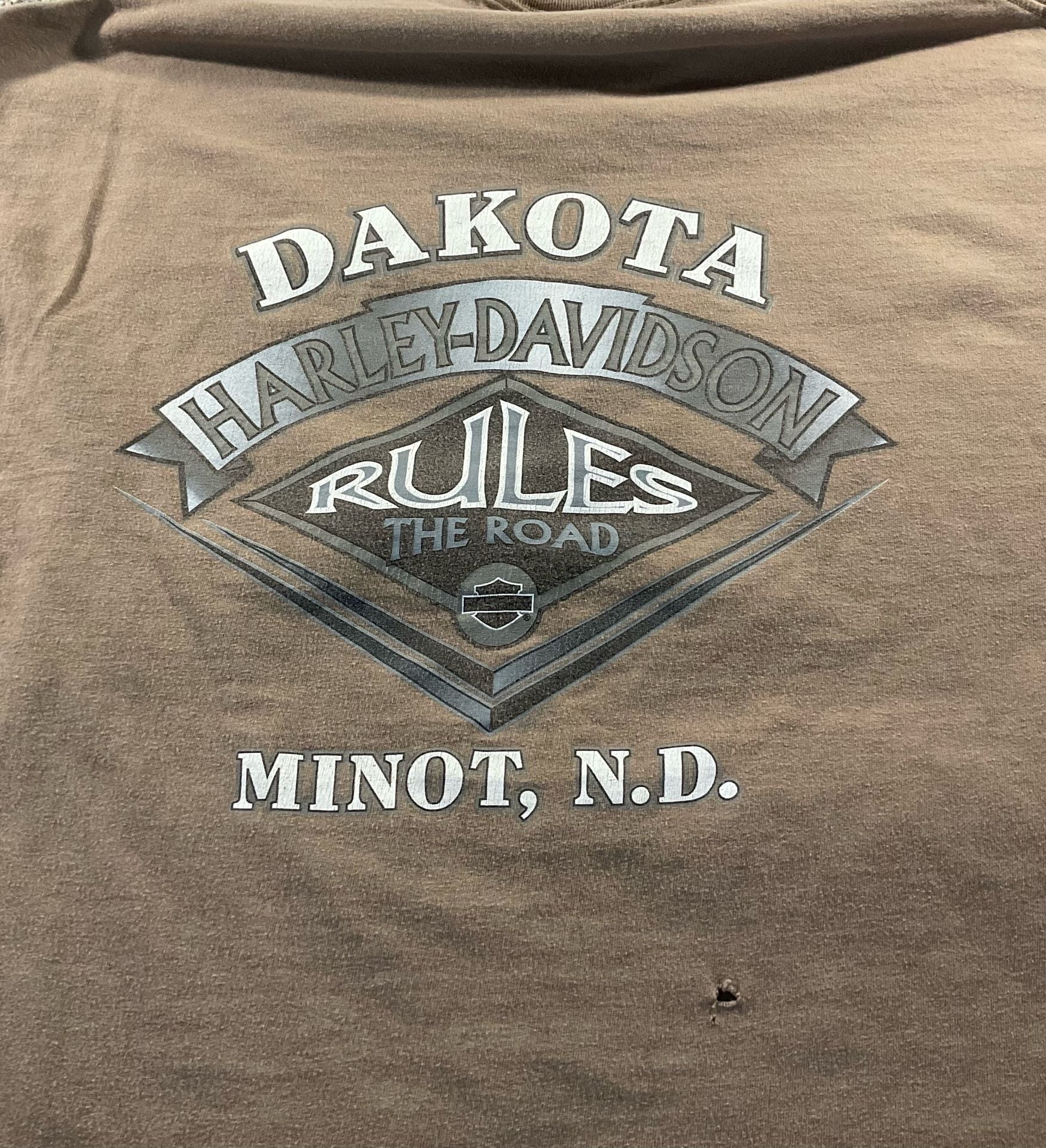 Vintage Harley Davidson Dakota Minot ND T-Shirt XL Brown Eagle Rules The Road 7