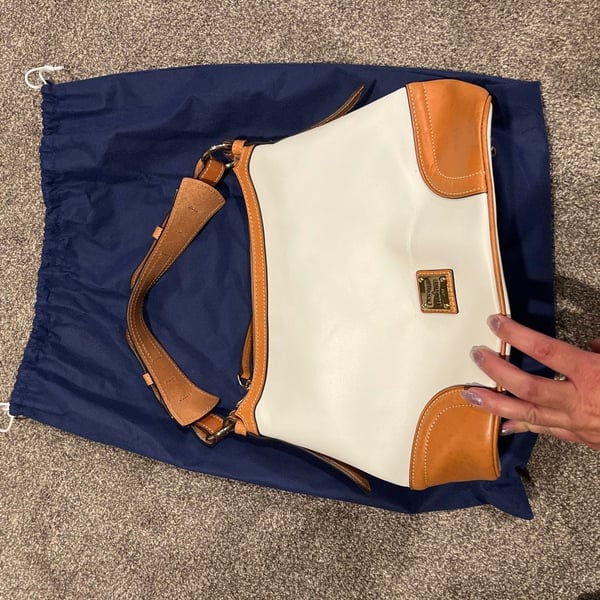 Dooney & Bourke R343 Hobo Shoulder Bag White Leather
