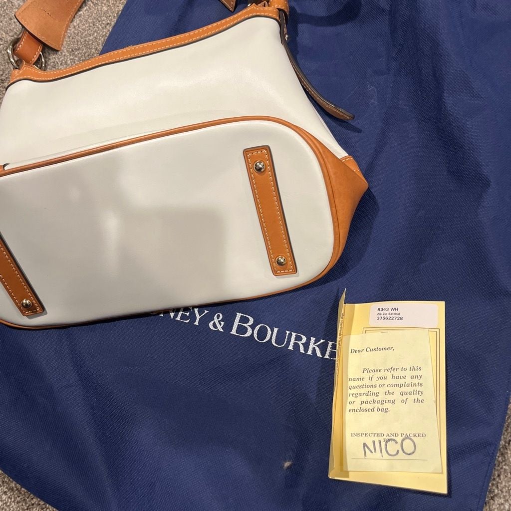 Dooney & Bourke R343 Hobo Shoulder Bag White Leather 4
