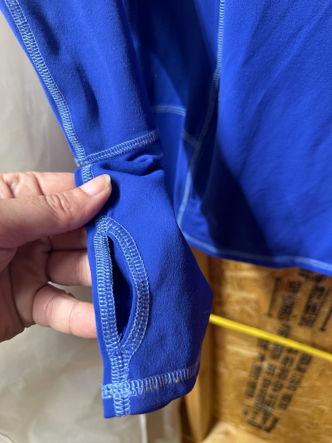 Kirkland Signature Athletic Hoodie Size Medium women’s Blue 3