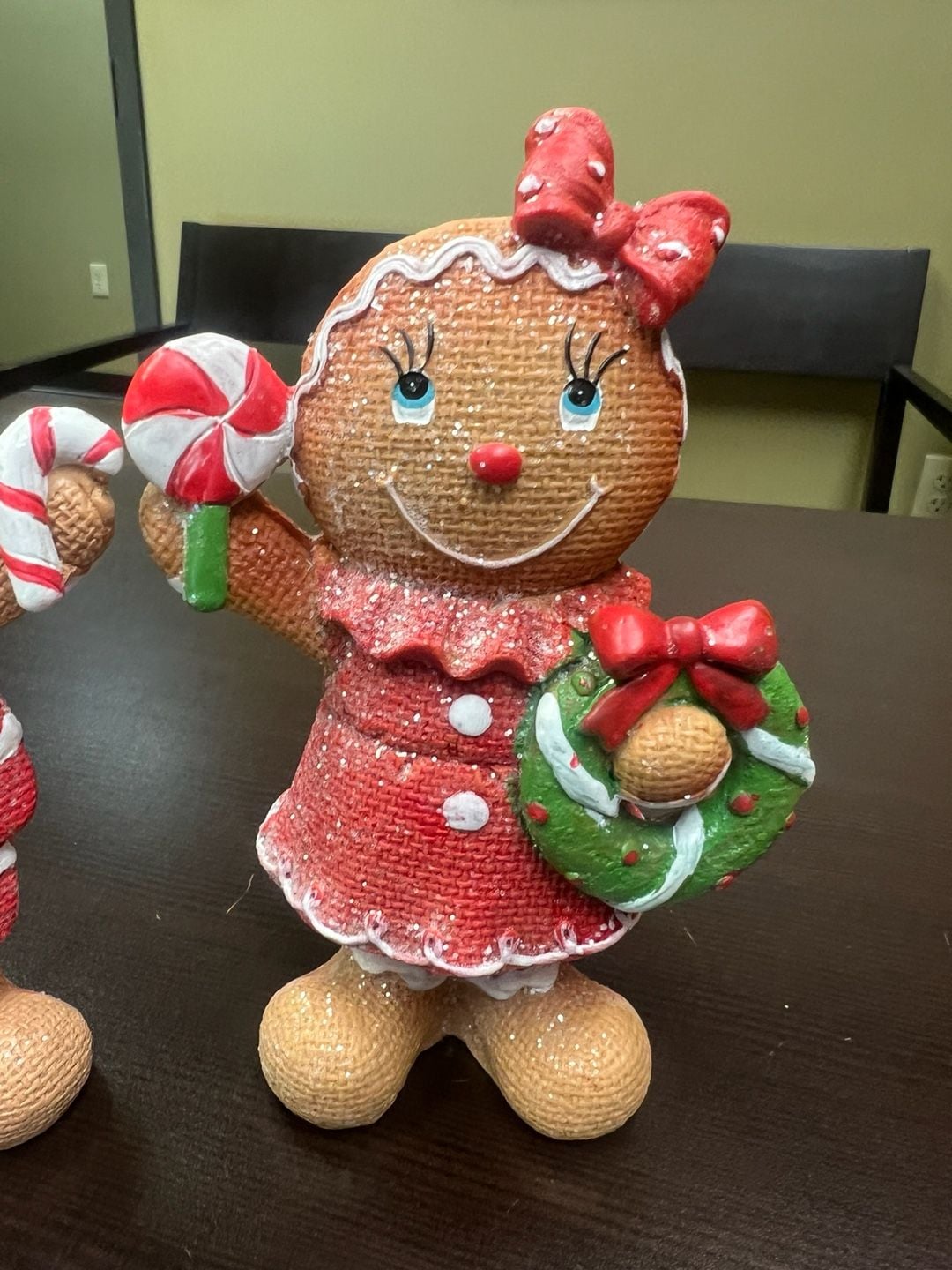 Christmas Gingerbread Couple Resin Figurines Set of 2 4