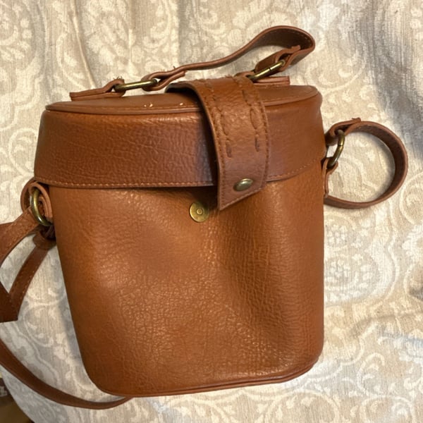 Universal Thread Brown Crossbody Handbag