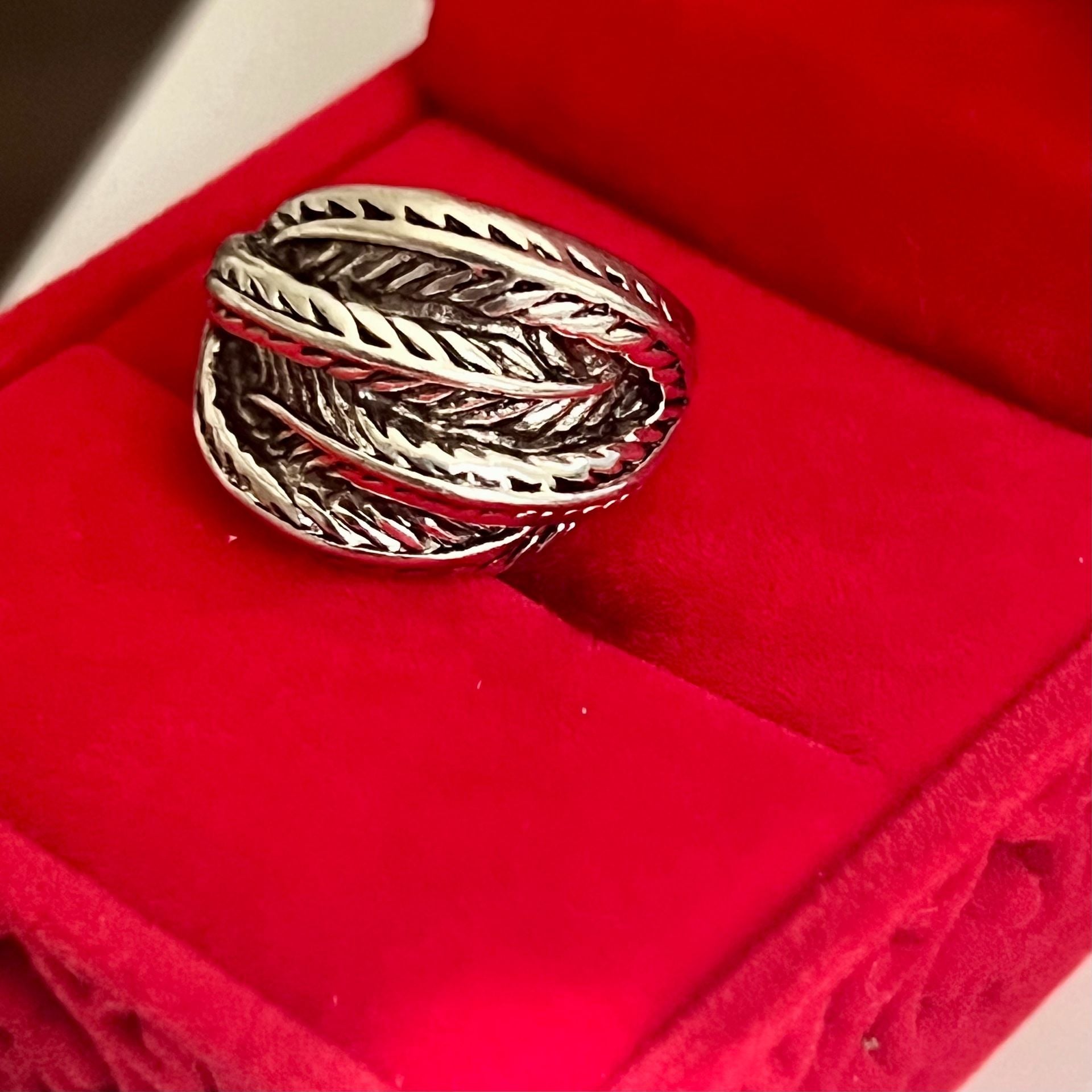 Vintage Feather Wrap Silver Titanium Steel Open Statement Ring Size 8 4