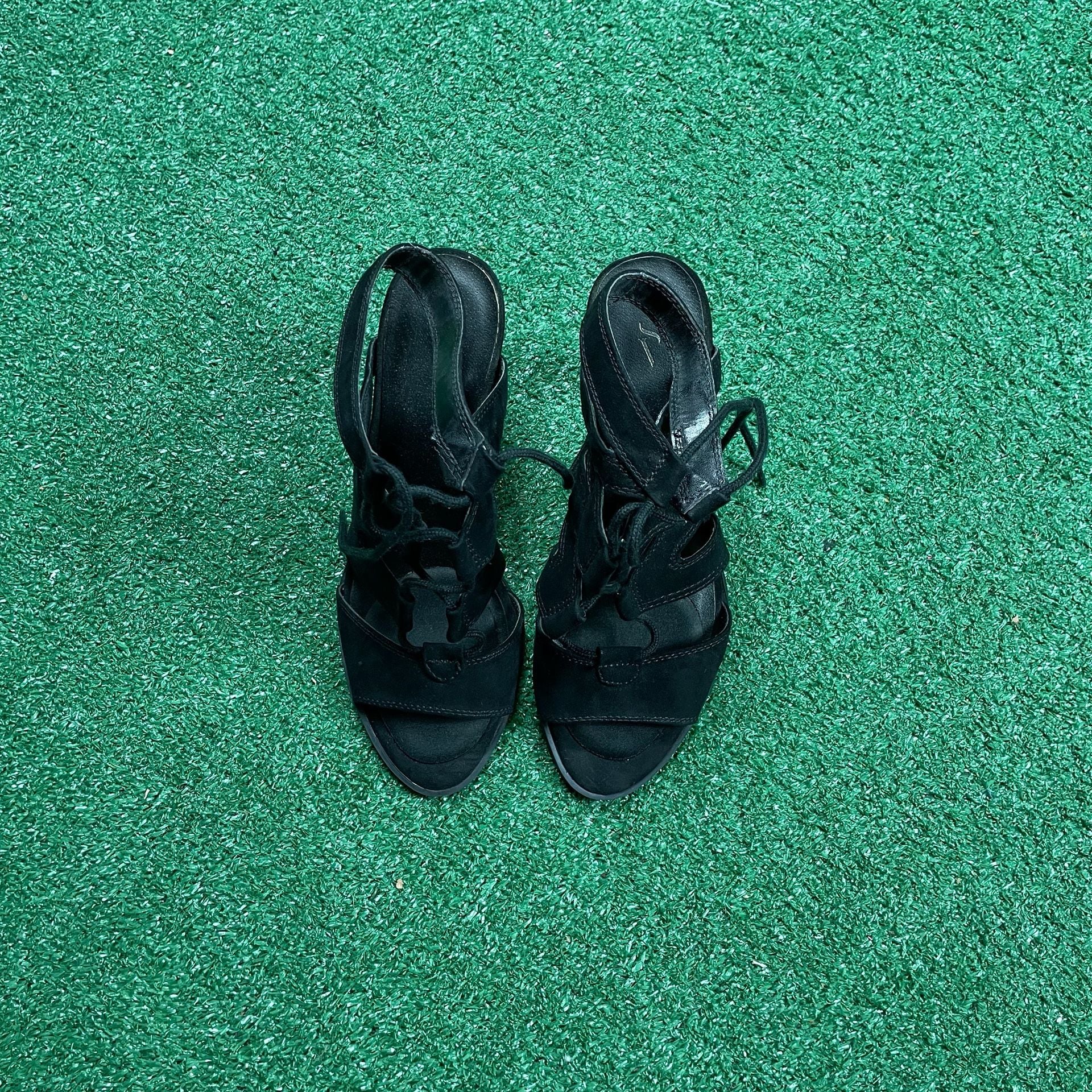 Simply Vera Vera Wang Lace Up Heels Size 8.5 Black Open Toe 2