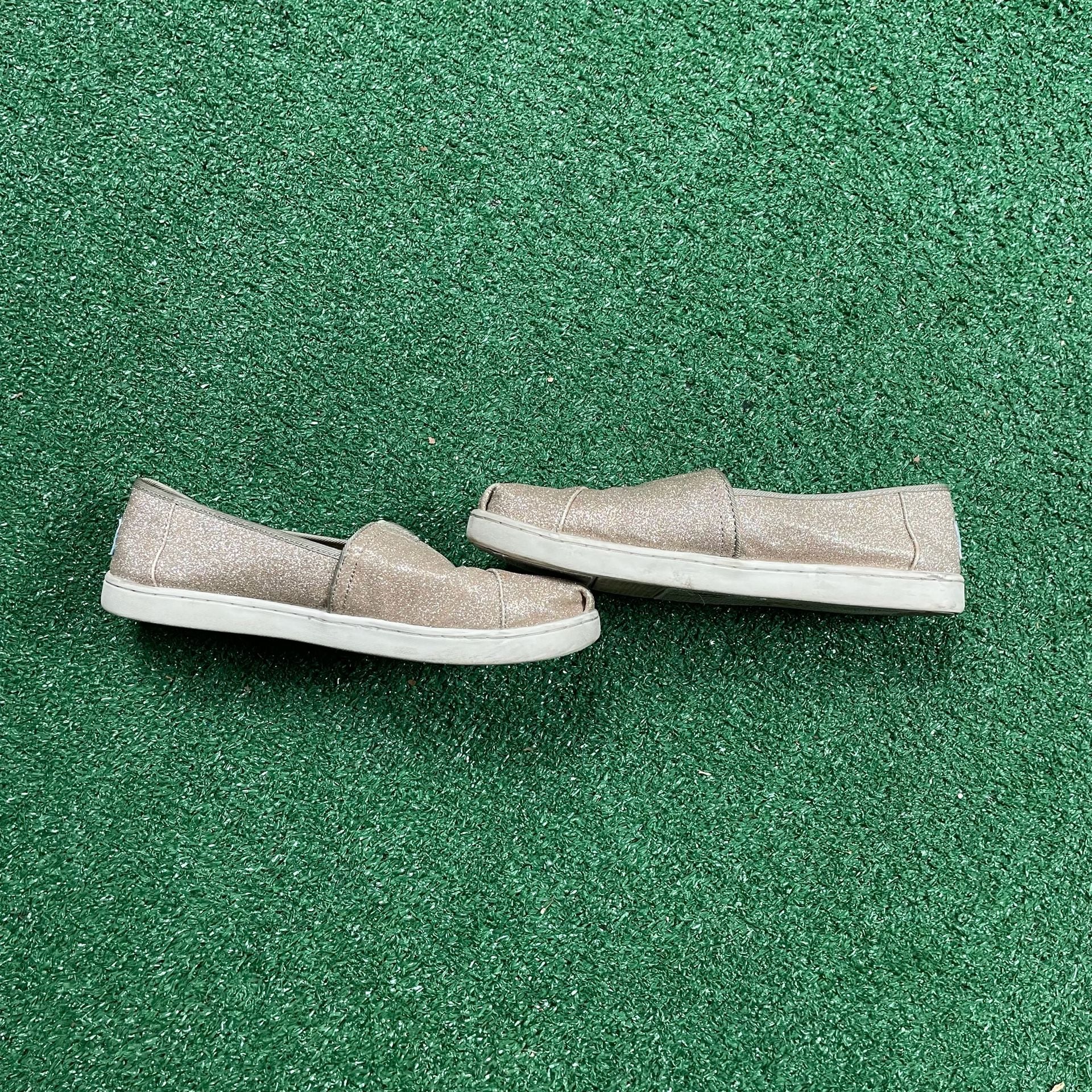 TOMS Avalon Slip-On Sneakers Size 5 Rose Gold Glitter 3