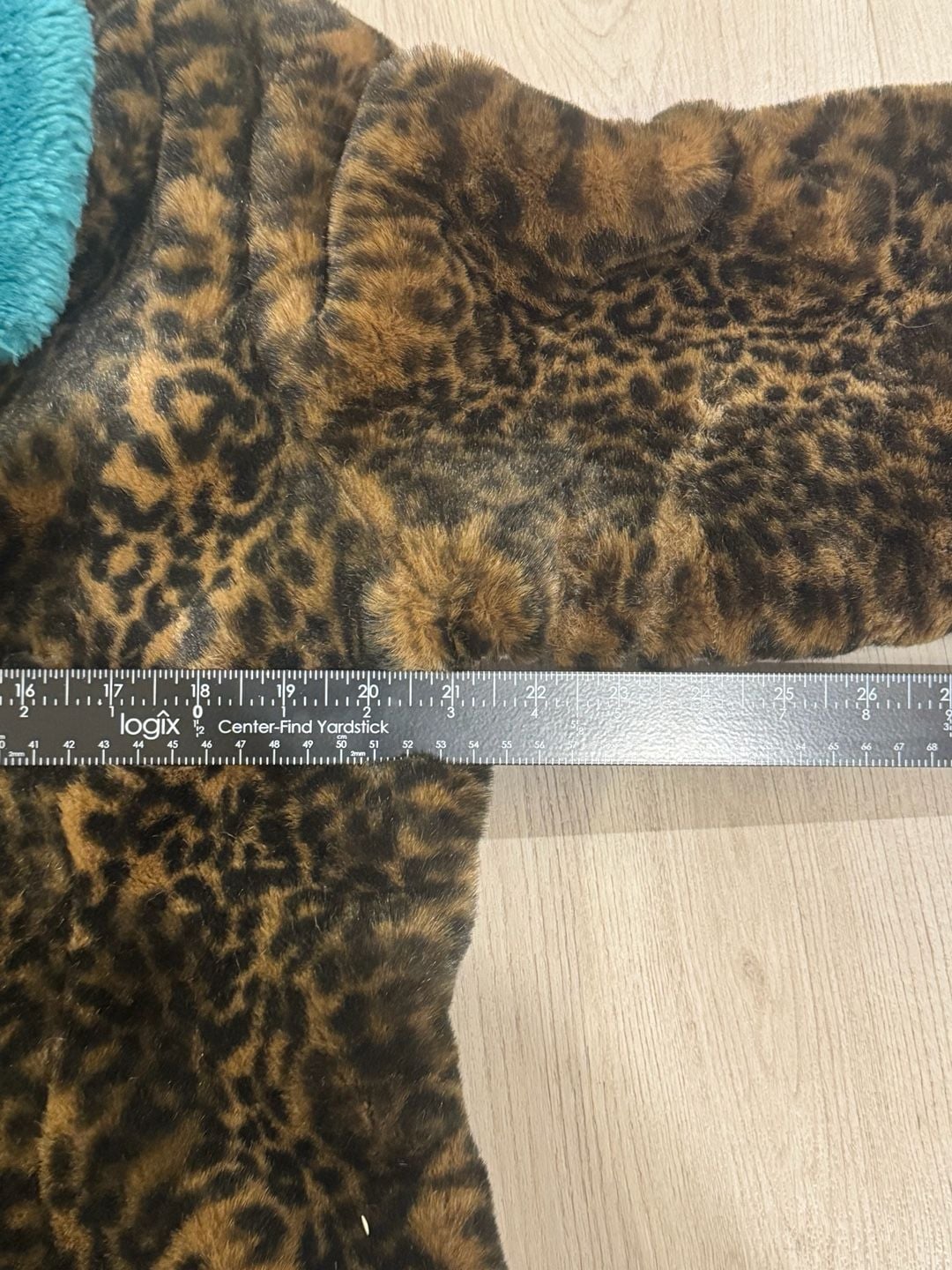Blanc Noir Faux Fur Leopard Coat Size XL Teal Collar 4