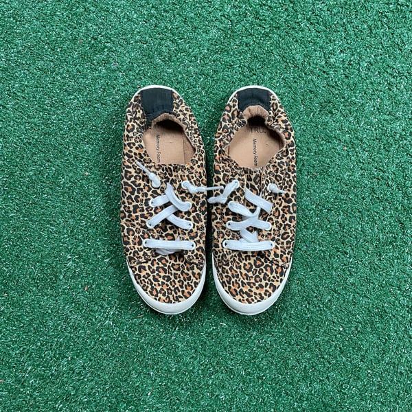 Lucky Brand womens Dansbey Casual Sneaker
