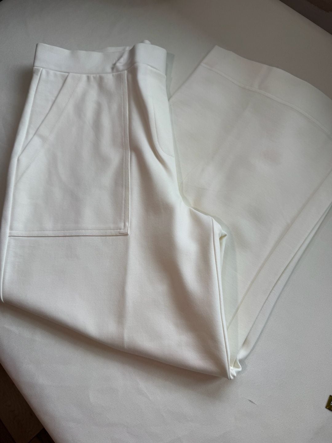 White Wide Leg Pull On Pants Quiet Luxury Minimalist Size XL 1