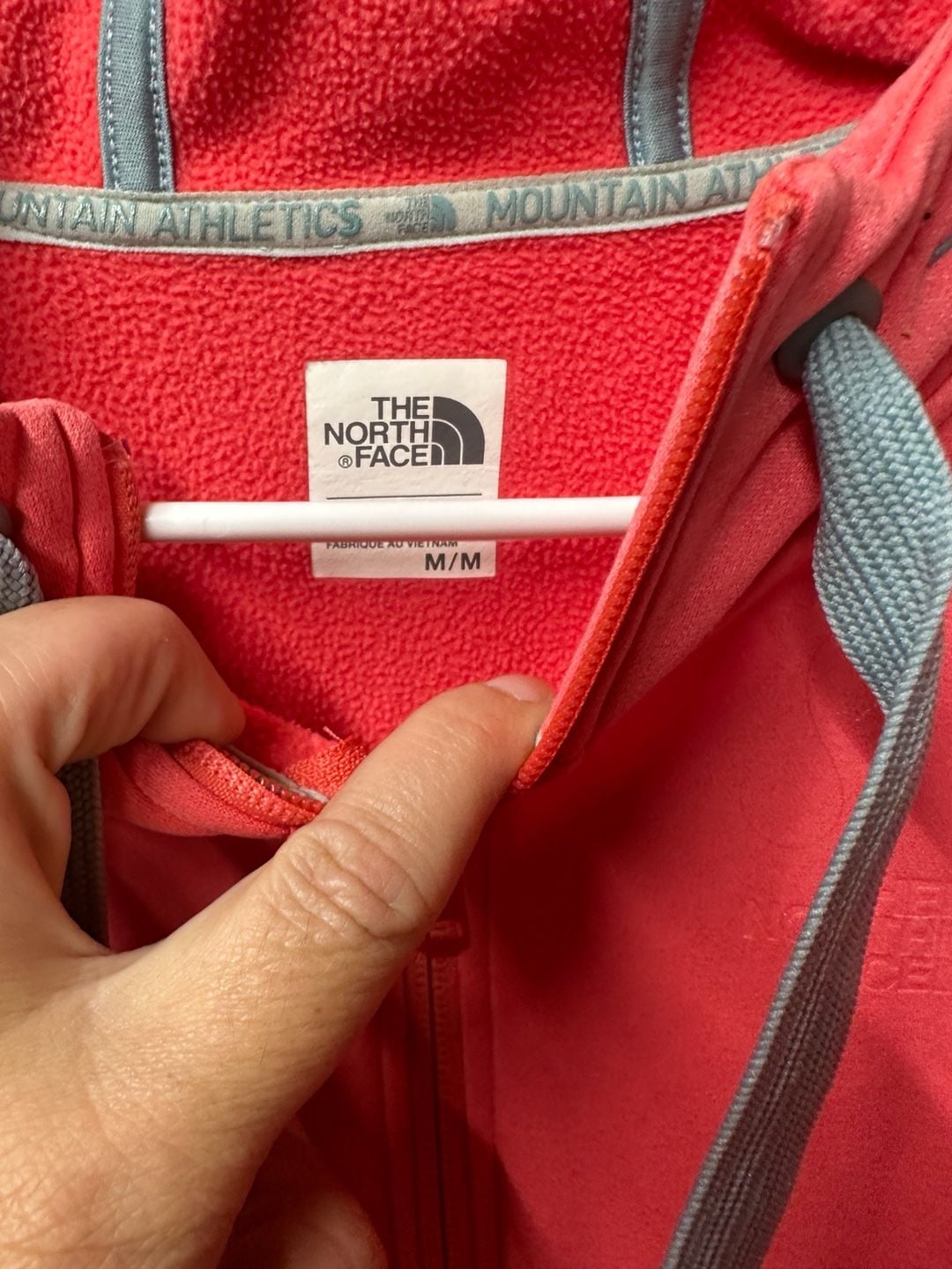 The North Face Mountain Athletics Full Zip Hoodie Size M Pink women’s 3