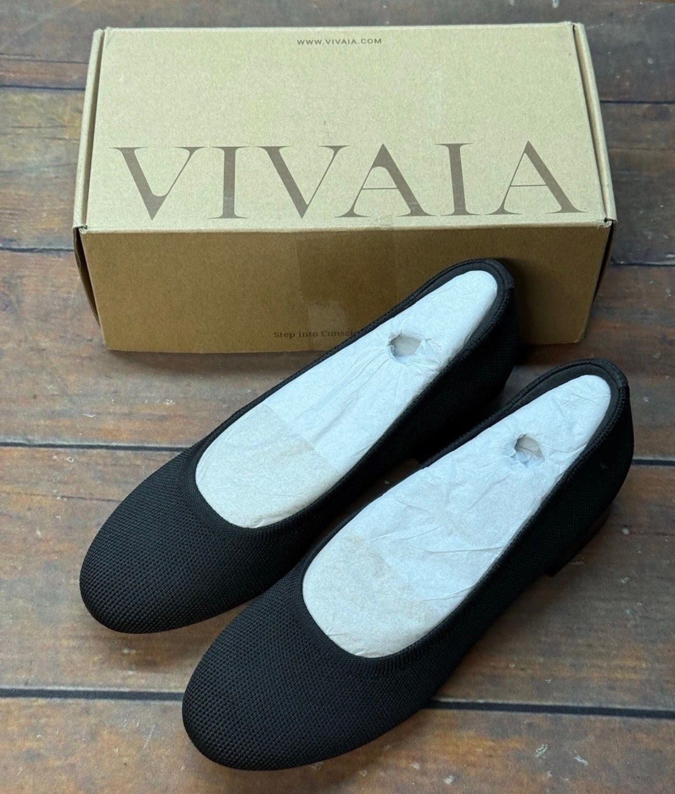 Vivaia Kathleen Size US 7 Black Knit Ballet Flats Shoes With Box 2