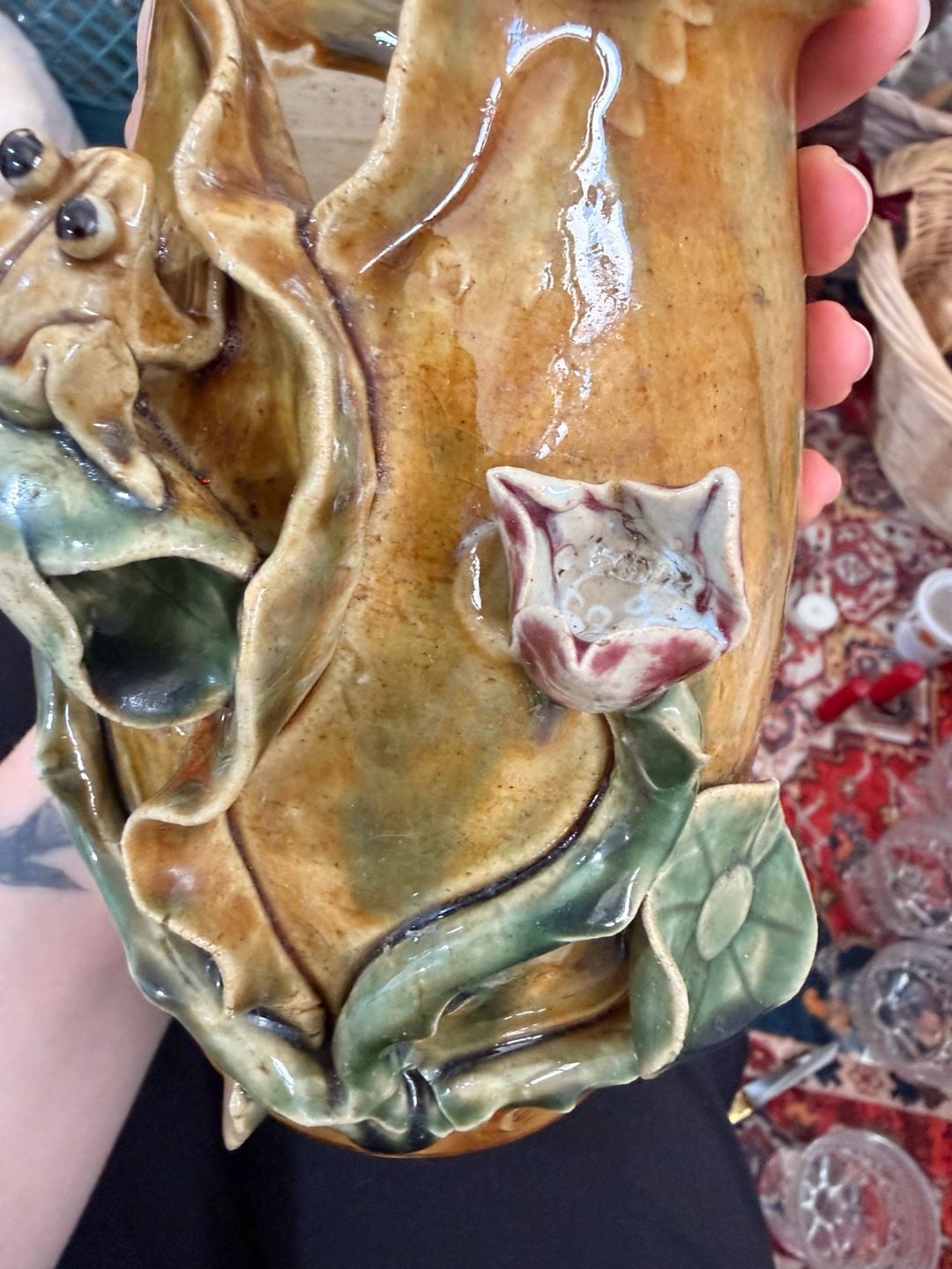 VTG Majolica Style Frog Vase 3D Art Pottery Lily Pad Lotus Flower Ruffled Rim
15